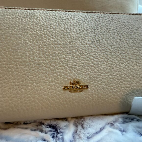 NWT COACH x Peanuts & Friends Zip Around Wallet/Wristlet - Picture 3 of 8